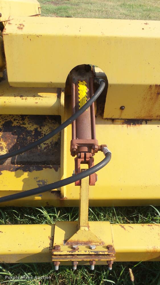 image for item DR9477 Dandl row crop shredder