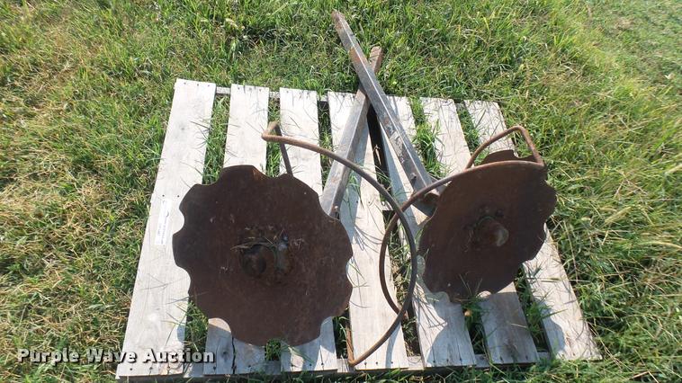 image for item DR9480 (2) marker arm ends