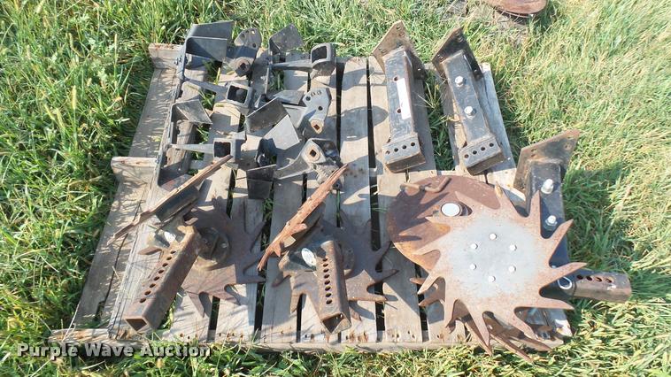 image for item DR9482 Tillage parts