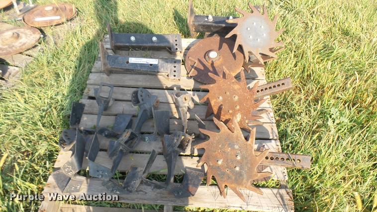 image for item DR9482 Tillage parts