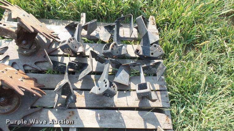 image for item DR9482 Tillage parts