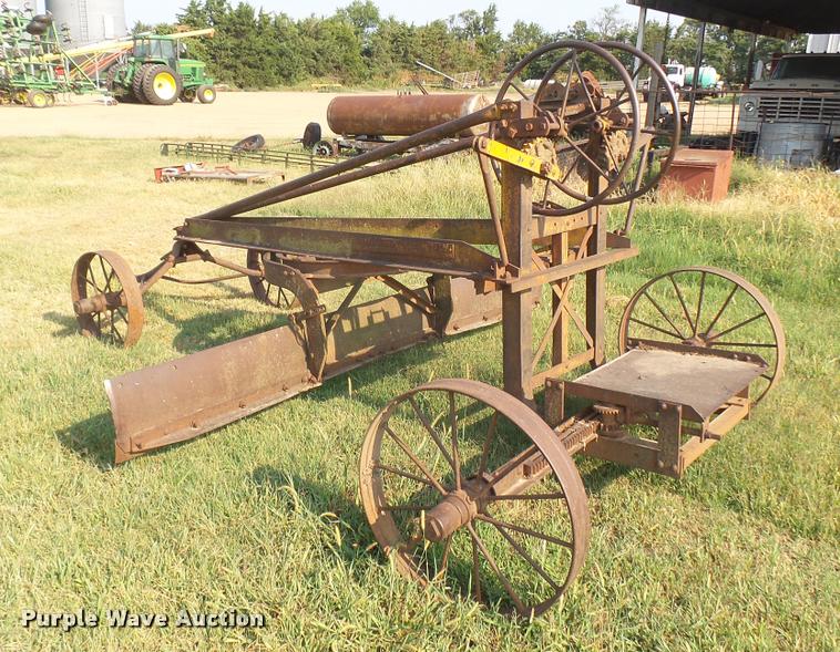 image for item DR9483 Adams Road Patrol #6 grader