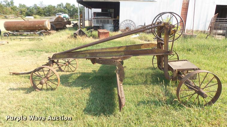 image for item DR9483 Adams Road Patrol #6 grader