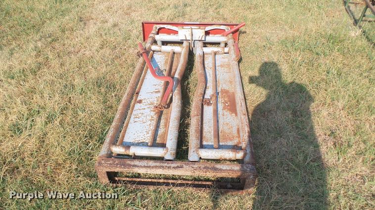 image for item DR9484 Filson head gate