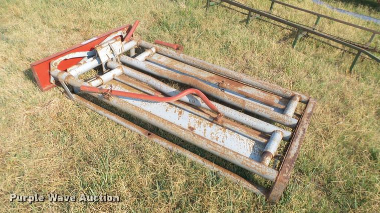 image for item DR9484 Filson head gate