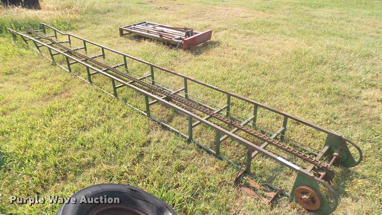 image for item DR9485 Hay conveyor