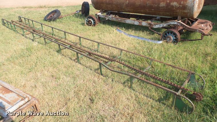 image for item DR9485 Hay conveyor