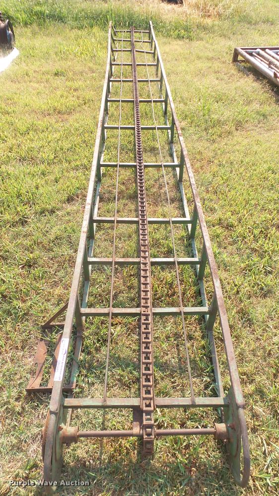 image for item DR9485 Hay conveyor