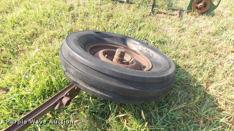 image for item DR9486 Truck axle