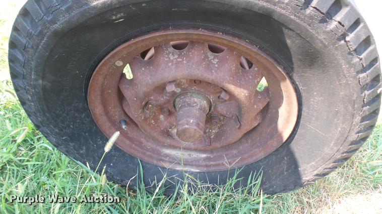 image for item DR9486 Truck axle