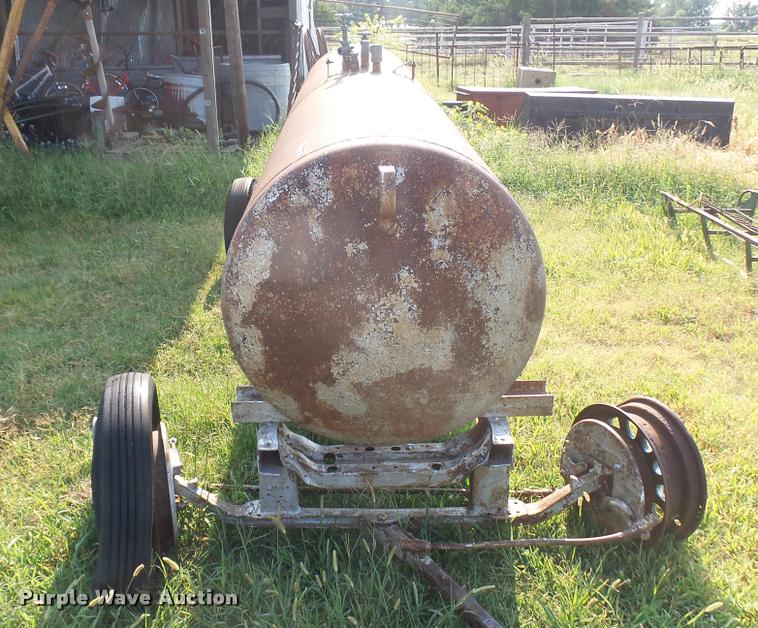 image for item DR9487 Propane tank trailer