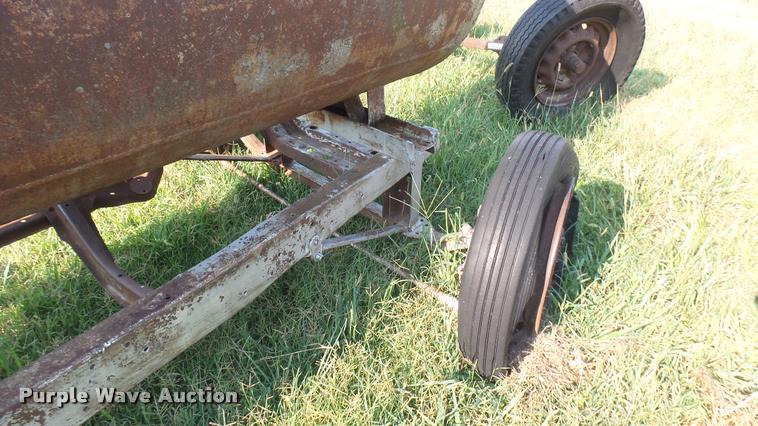 image for item DR9487 Propane tank trailer