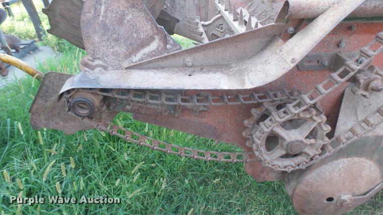 image for item DR9488 New Idea manure spreader