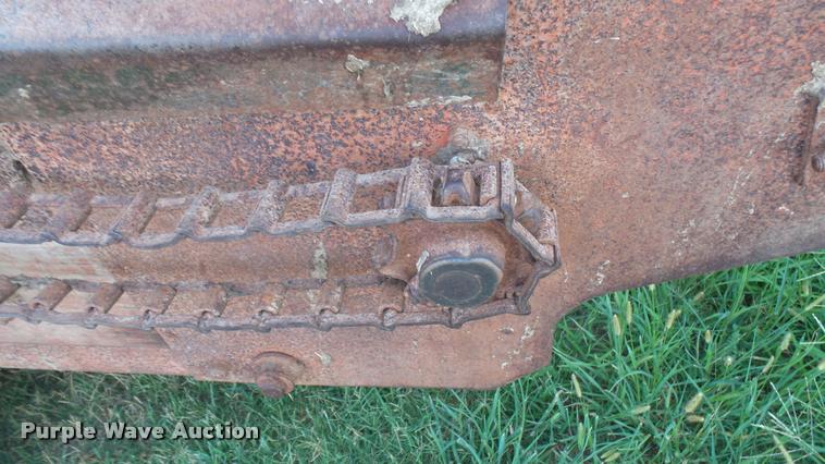 image for item DR9488 New Idea manure spreader