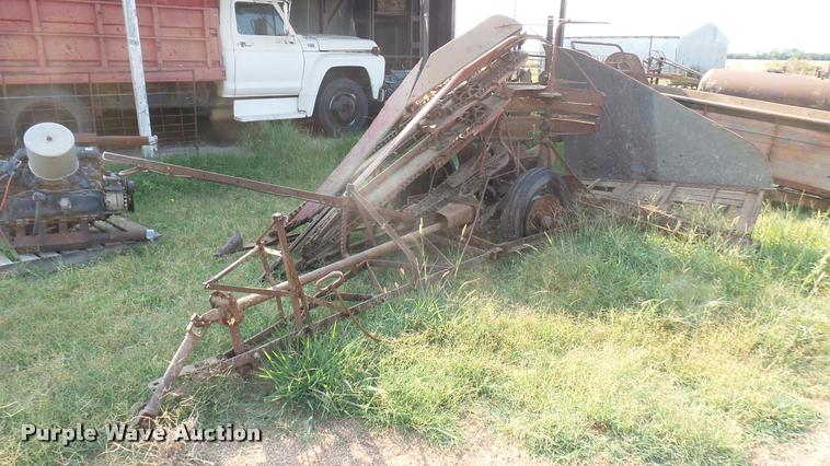 image for item DR9489 McCormick-Deering corn binder