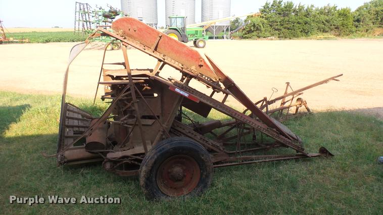 image for item DR9489 McCormick-Deering corn binder