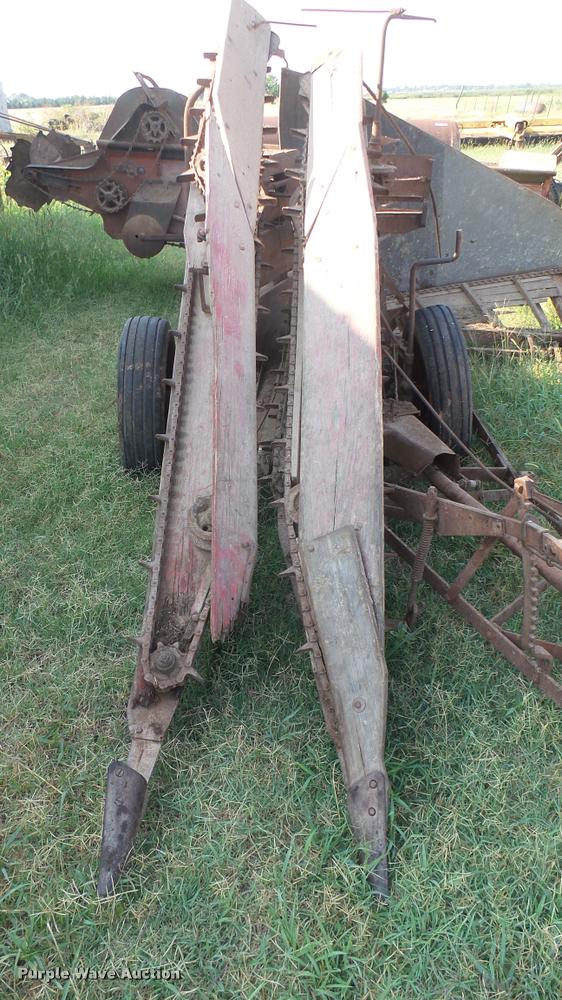 image for item DR9489 McCormick-Deering corn binder