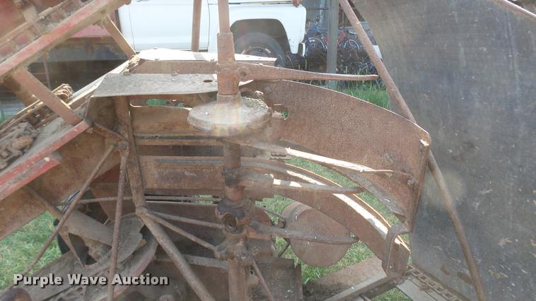 image for item DR9489 McCormick-Deering corn binder