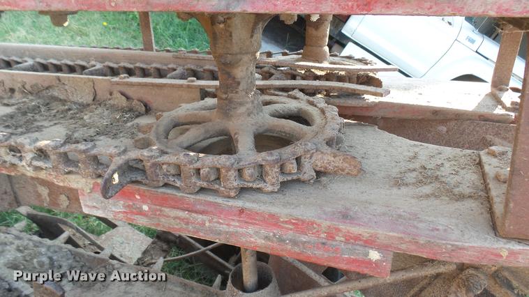 image for item DR9489 McCormick-Deering corn binder