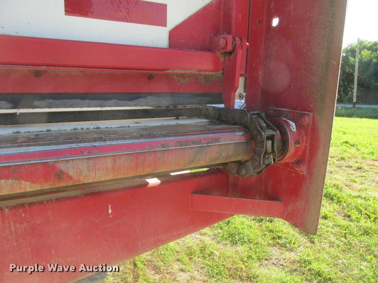 image for item K6119 1997 Freightliner FLD112SD silage truck