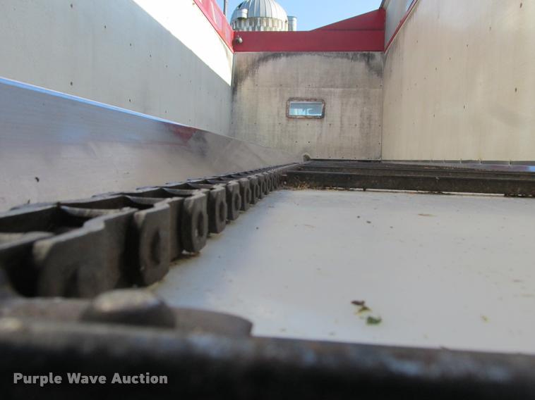 image for item K6119 1997 Freightliner FLD112SD silage truck