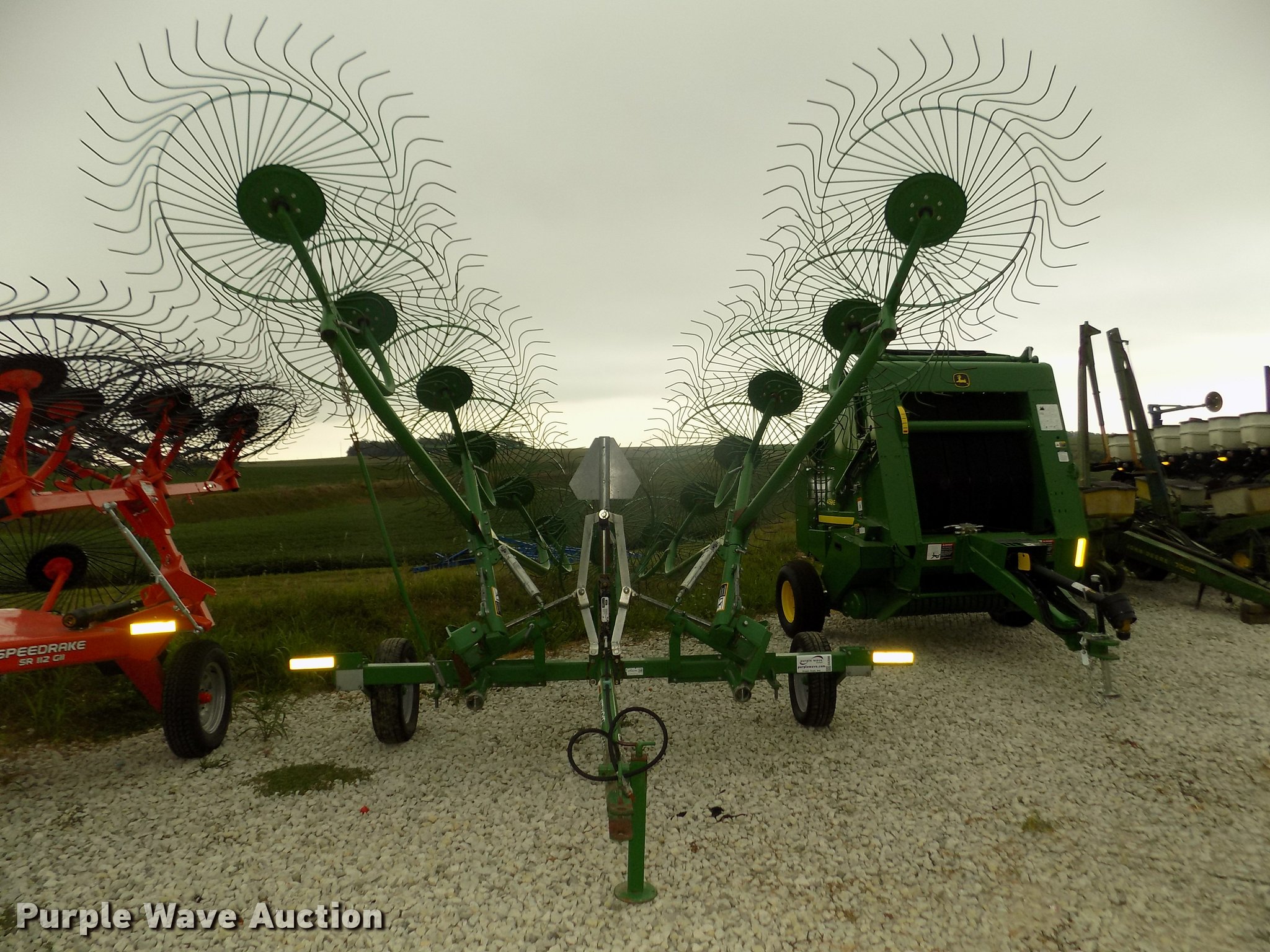 Frontier WR1012 hay rake in Macedonia, IA Item DA3080 sold Purple Wave
