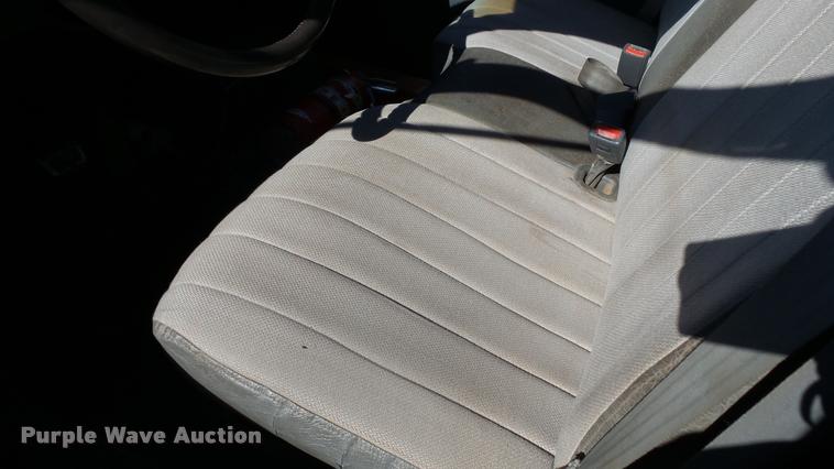 image for item DA1182 1990 GMC TopKick ramp truck