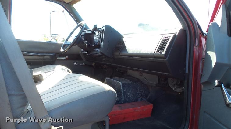 image for item DA1182 1990 GMC TopKick ramp truck