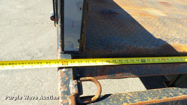 image for item DA1182 1990 GMC TopKick ramp truck