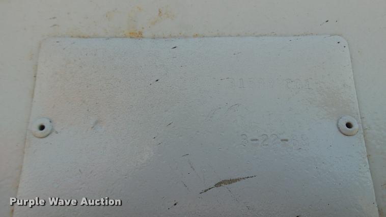 image for item DA1183 2005 Ford F650 Super Duty XLT service truck with crane