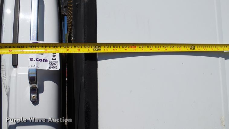 image for item DA1183 2005 Ford F650 Super Duty XLT service truck with crane