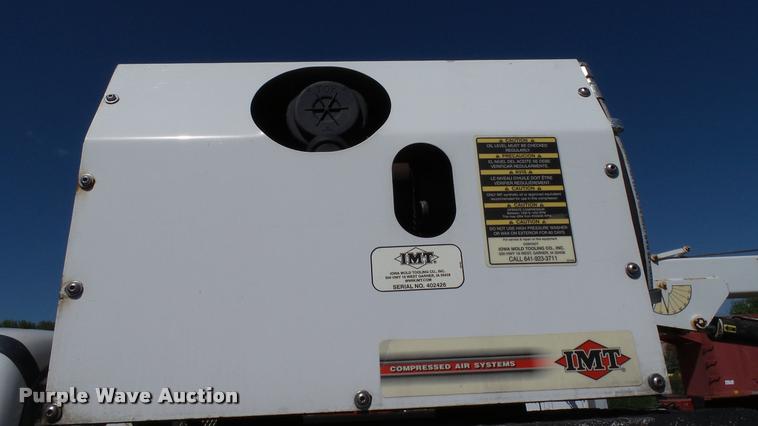 image for item DA1183 2005 Ford F650 Super Duty XLT service truck with crane