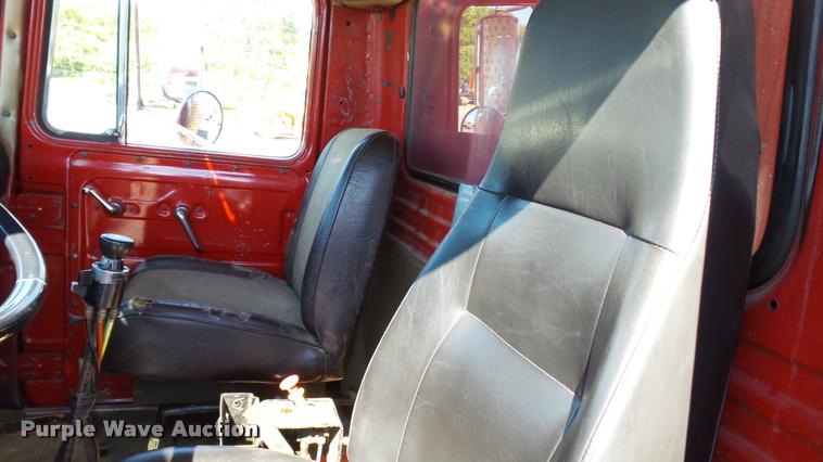 image for item DA1184 1983 Mack RS686LS dump truck