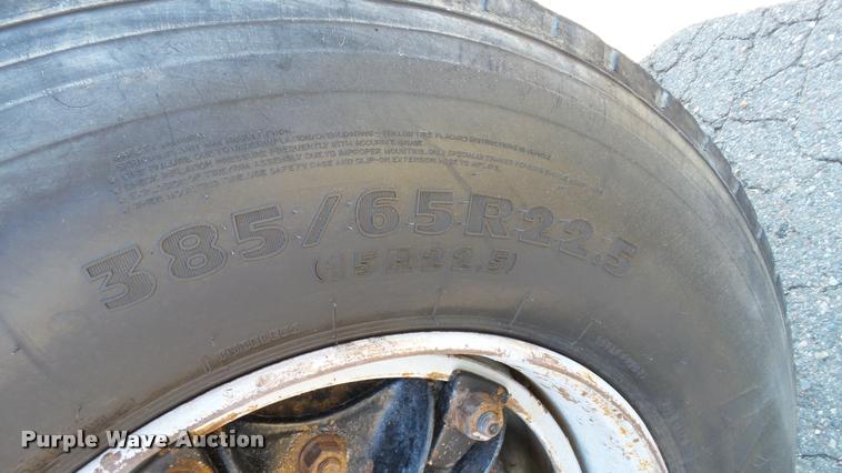 image for item DA1184 1983 Mack RS686LS dump truck