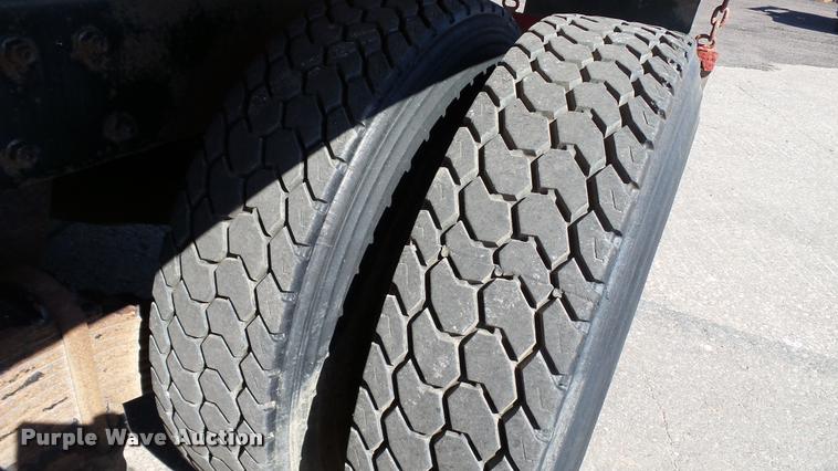 image for item DA1184 1983 Mack RS686LS dump truck