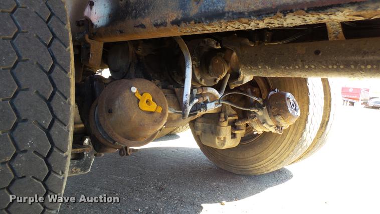 image for item DA1184 1983 Mack RS686LS dump truck