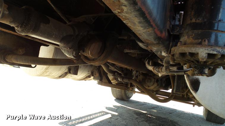 image for item DA1184 1983 Mack RS686LS dump truck