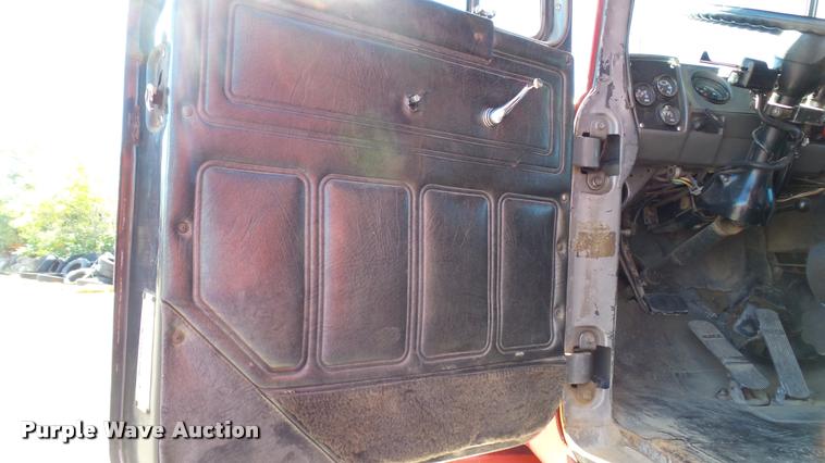 image for item DA1185 1987 Mack RS686LS dump truck