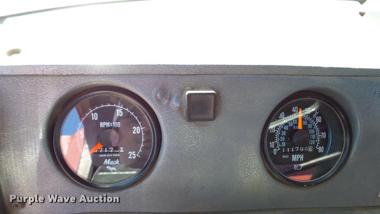 image for item DA1185 1987 Mack RS686LS dump truck