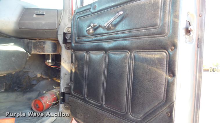 image for item DA1185 1987 Mack RS686LS dump truck