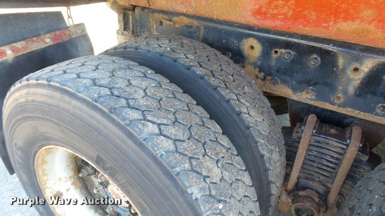 image for item DA1185 1987 Mack RS686LS dump truck