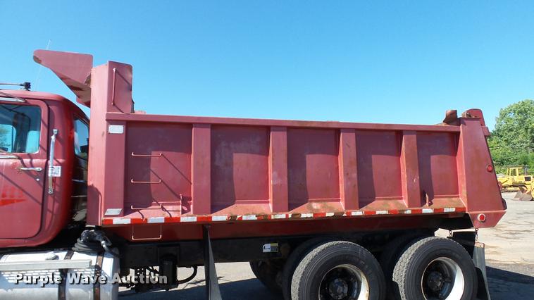 image for item DA1185 1987 Mack RS686LS dump truck