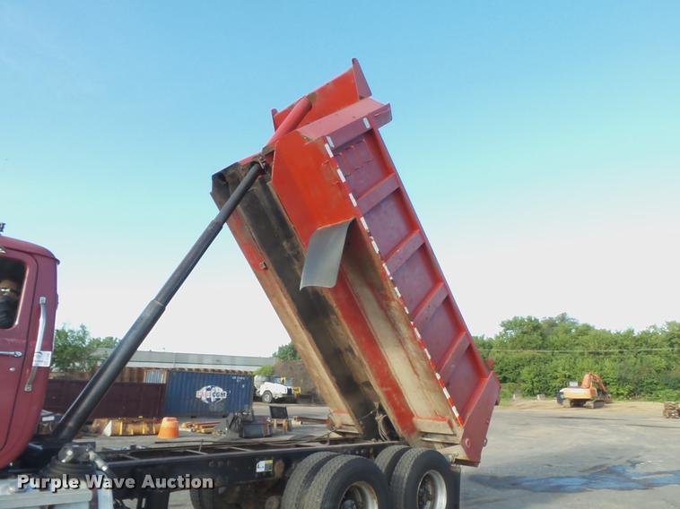 image for item DA1185 1987 Mack RS686LS dump truck