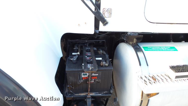 image for item DA1186 1991 Mack RW713 semi truck