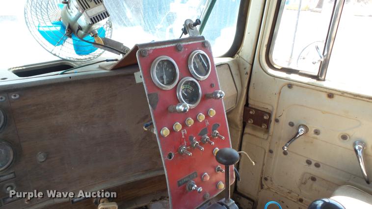 image for item DA1189 1974 Mack tank truck