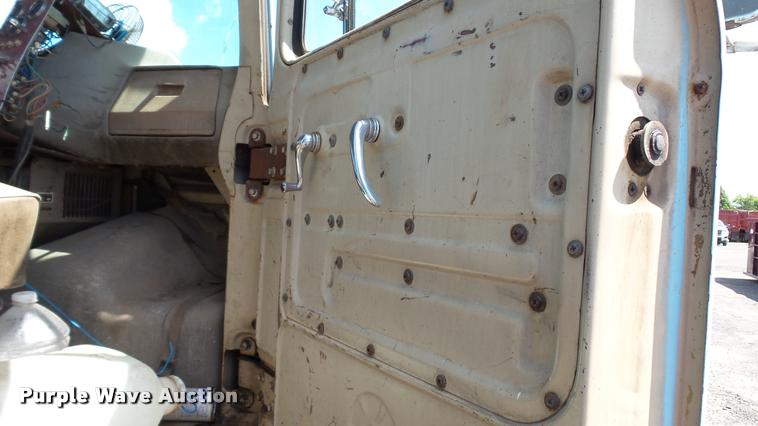 image for item DA1189 1974 Mack tank truck