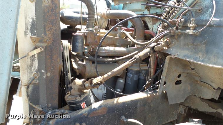 image for item DA1189 1974 Mack tank truck