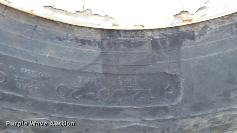 image for item DA1189 1974 Mack tank truck