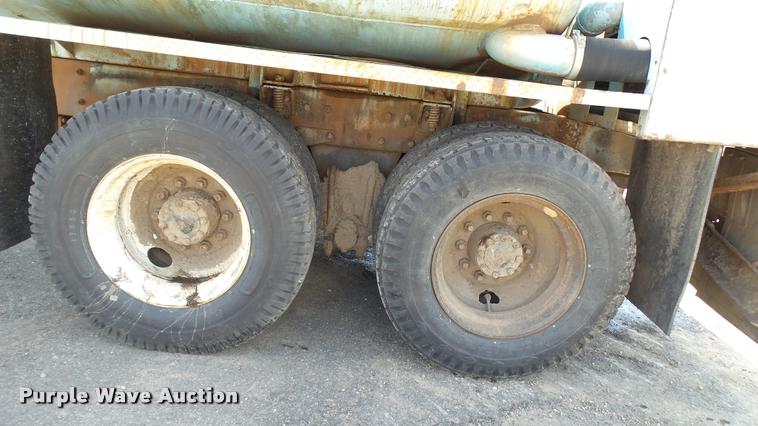 image for item DA1189 1974 Mack tank truck