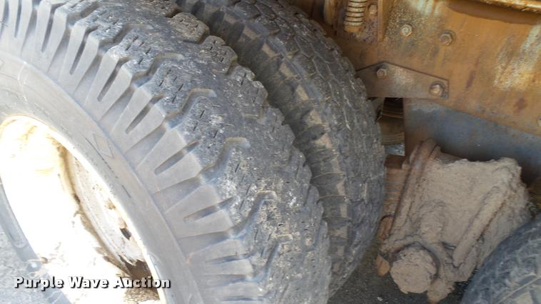 image for item DA1189 1974 Mack tank truck